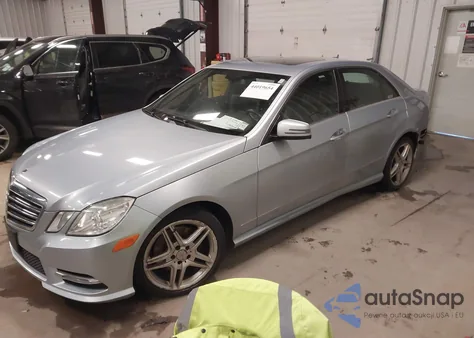 2013 Mercedes-Benz E 350 4Matic из США, поврежденный, VIN WDDHF8JB0DA749533